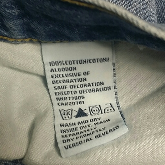 Tommy Hilfiger Jean Shorts - Picture 7 of 7